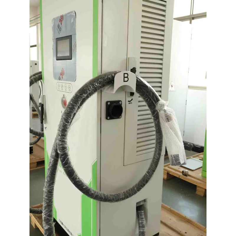 Stasiun Pengisian Daya EV 7kW/ - Outdoor Power Station ulasan dan harga